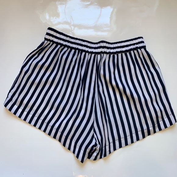 Splendid navy and white striped shorts size S! - Picture 5 of 5